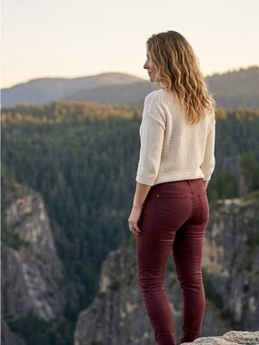AG Adriano Goldschmied Skinny Jeans in Burgundy